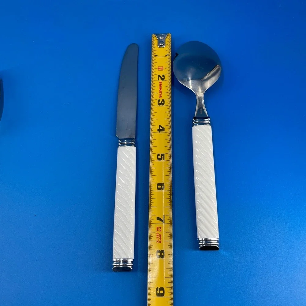 Mikasa faint 32 knives
